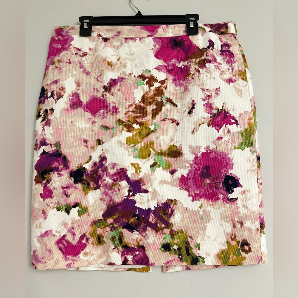 Liz Claiborne Floral Pencil Skirt in White, Pink, Green